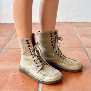 Ultra Rare Dr. Marten Leather Lace Up Boots